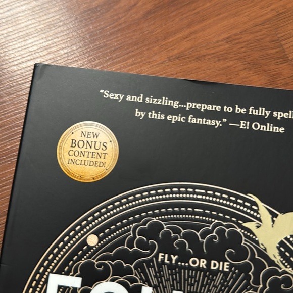 Fourth Wing - Picture 2 of 4